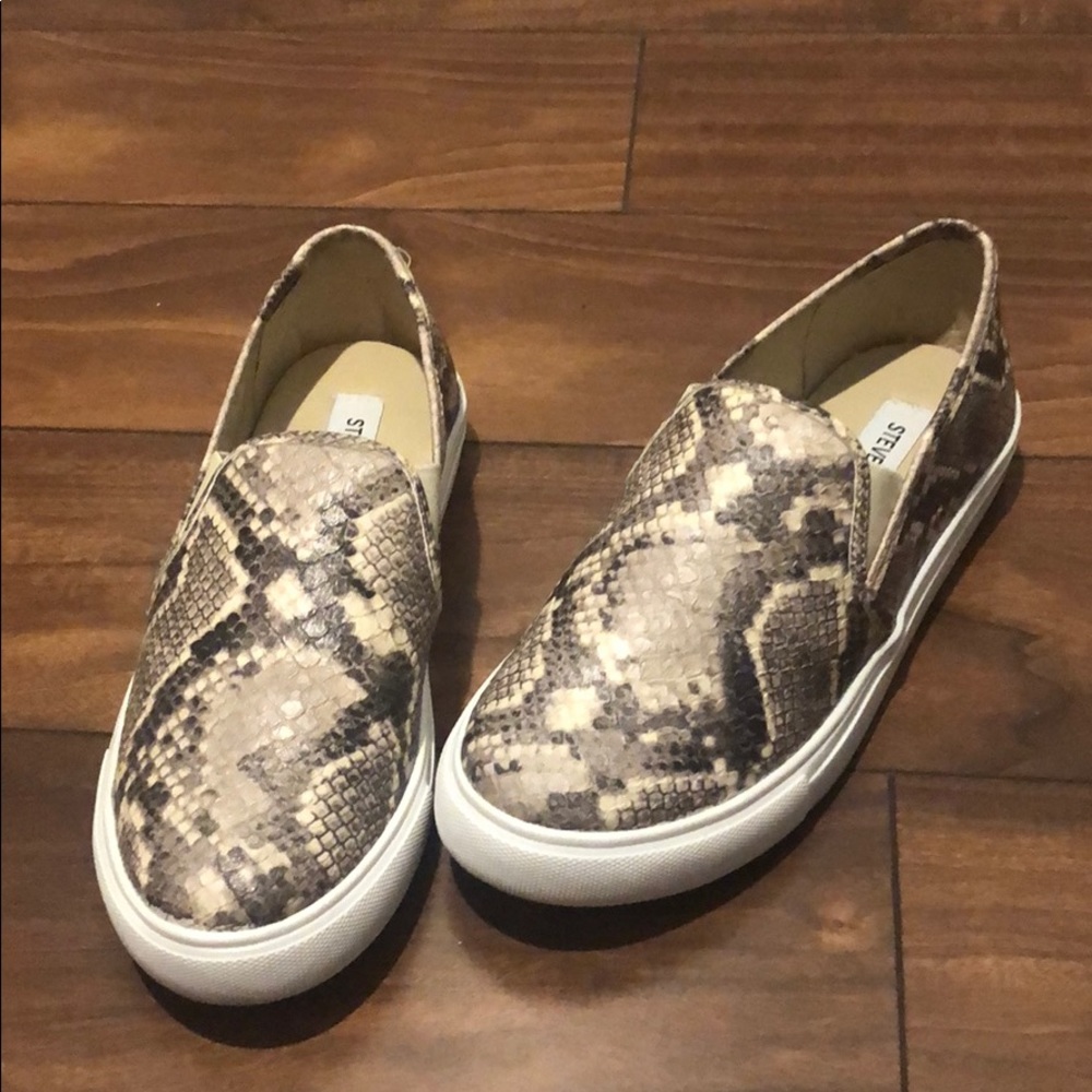 Size 6 snake print slip on sneakers